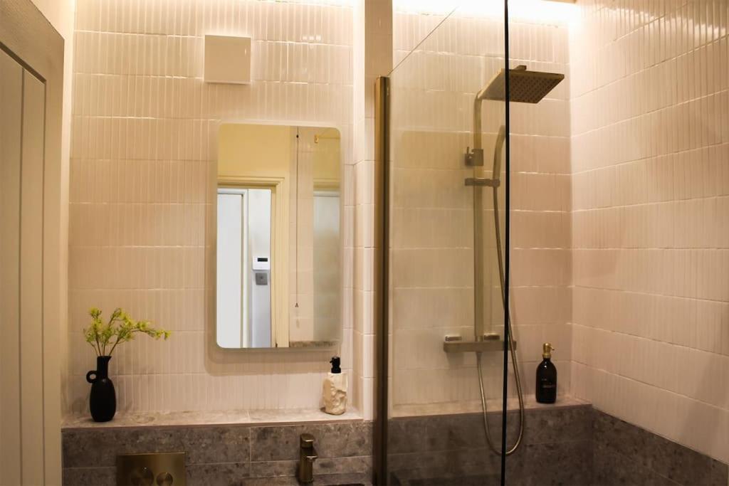 Luxury Flat In The Heart Of * London