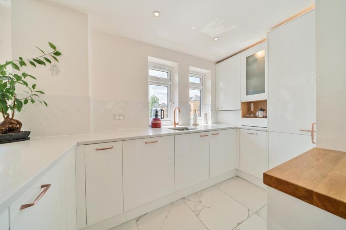 Elegant Modern Cozy 3Bd Apt 1Gb Wifi - Luxurylondonstays Holiday home