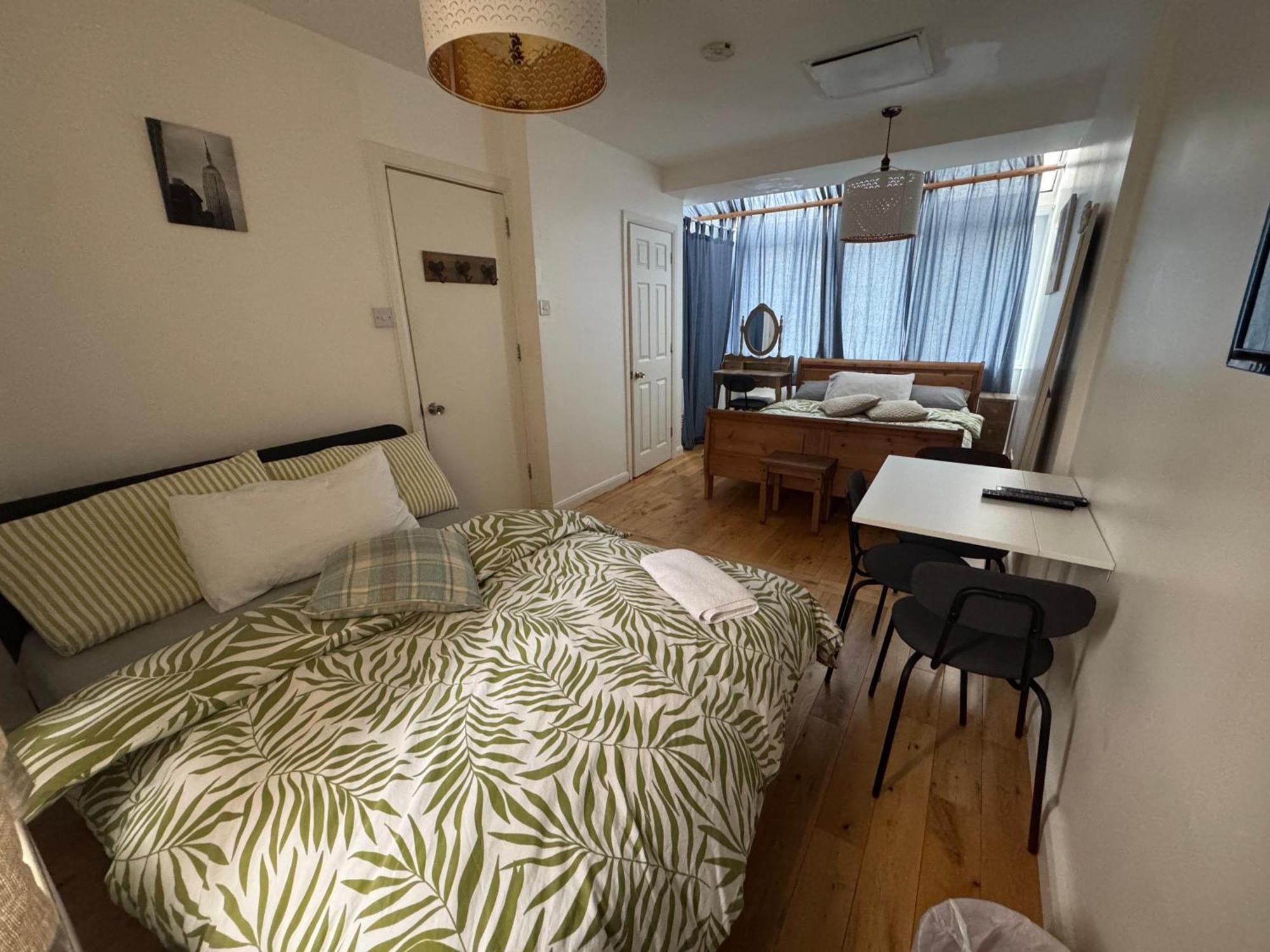 Guest house Cozy Rooms Near Central London London