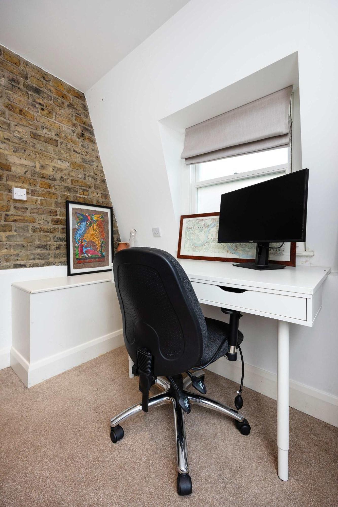 Veeve - The Fulham Palace Parkside Apartment London
