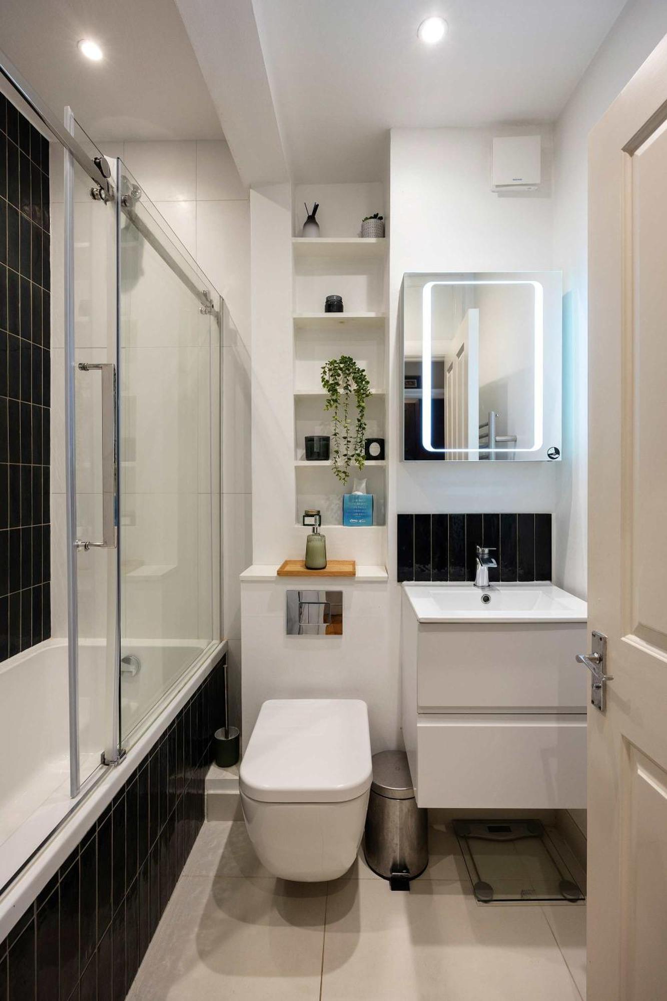 Veeve - The Fulham Palace Parkside Apartment London