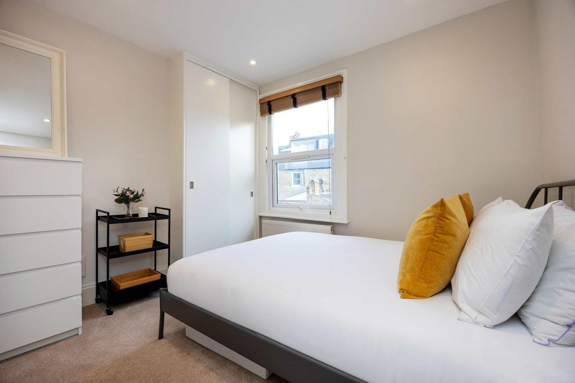 Veeve - The Fulham Palace Parkside Apartment *