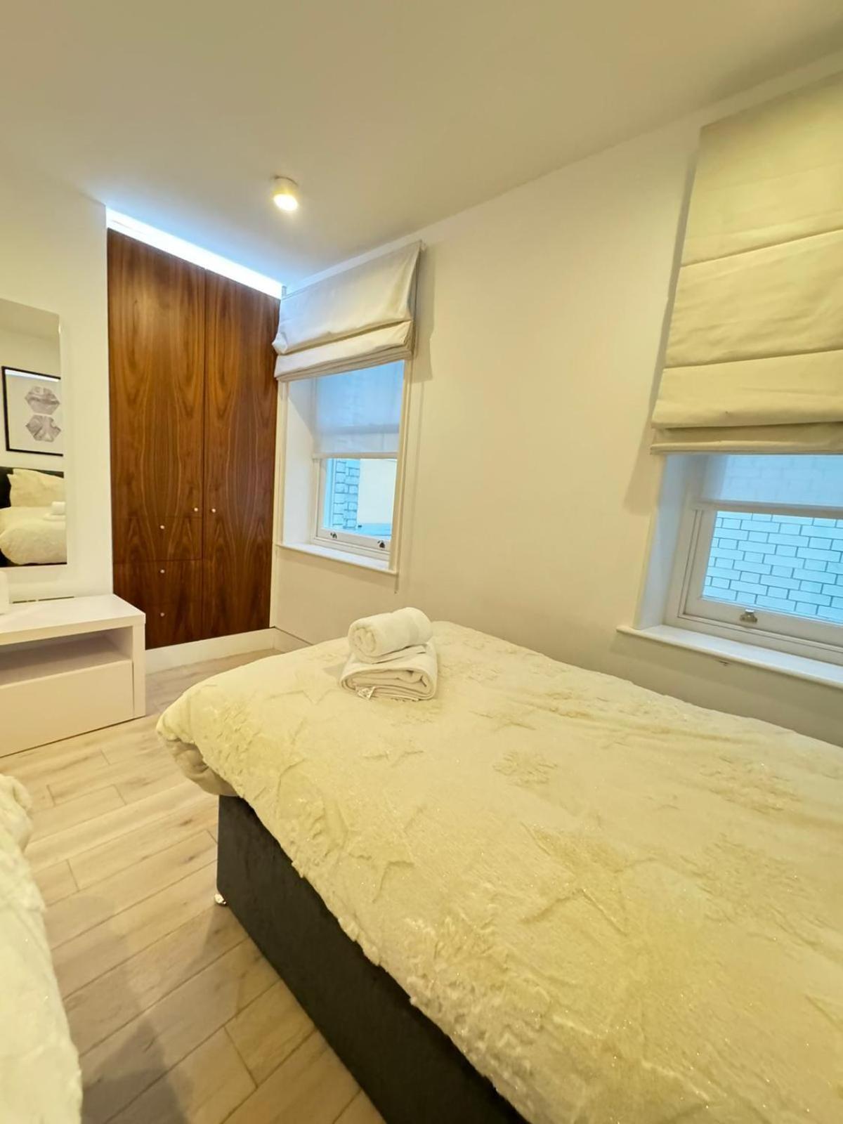 Clarges- Hsk Luxury Apartment