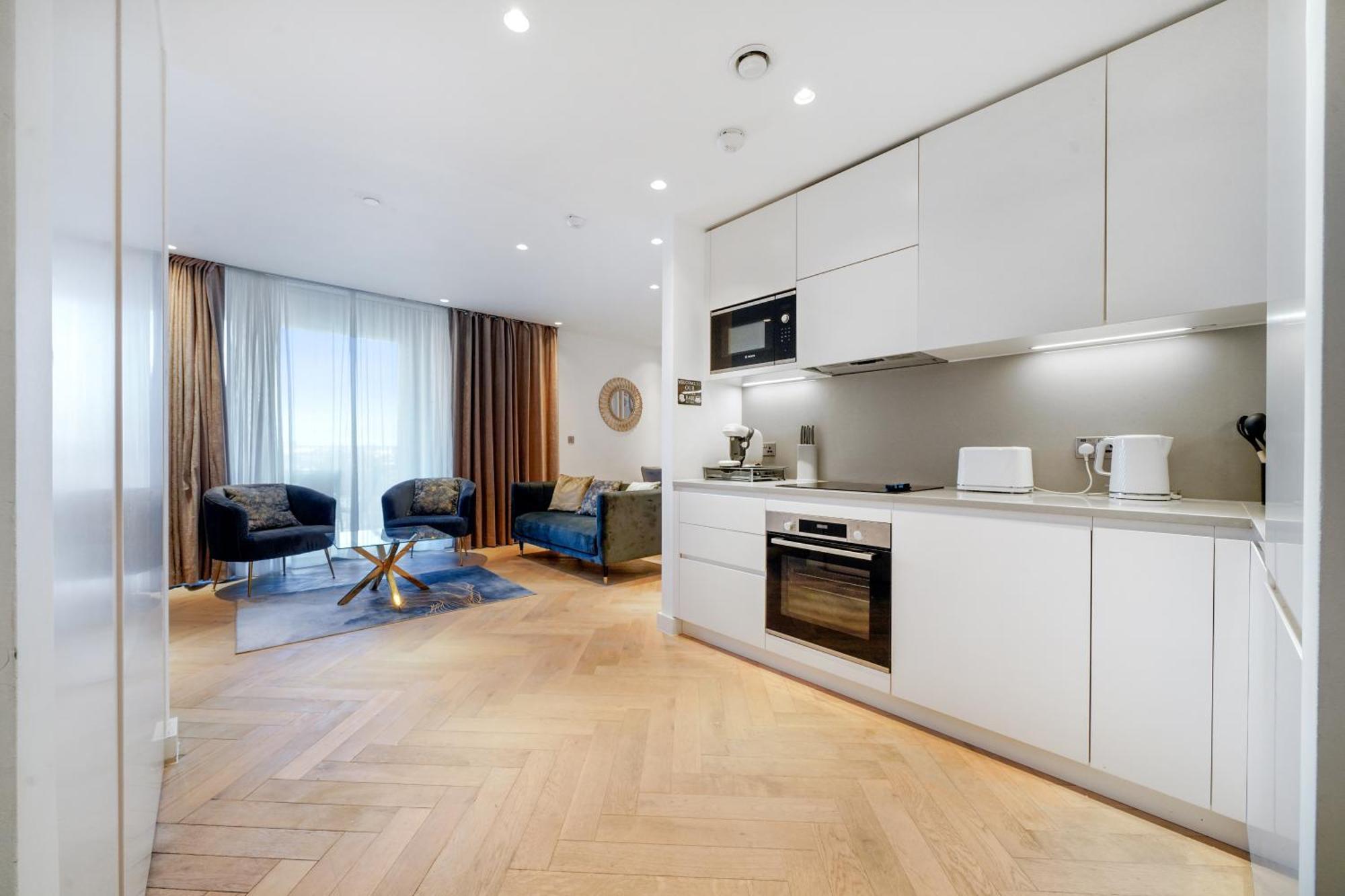 Warmly Relaxed Apart, 5beds, 5mins Walk To Tube Station, 10mins To Westend, Ctral * London