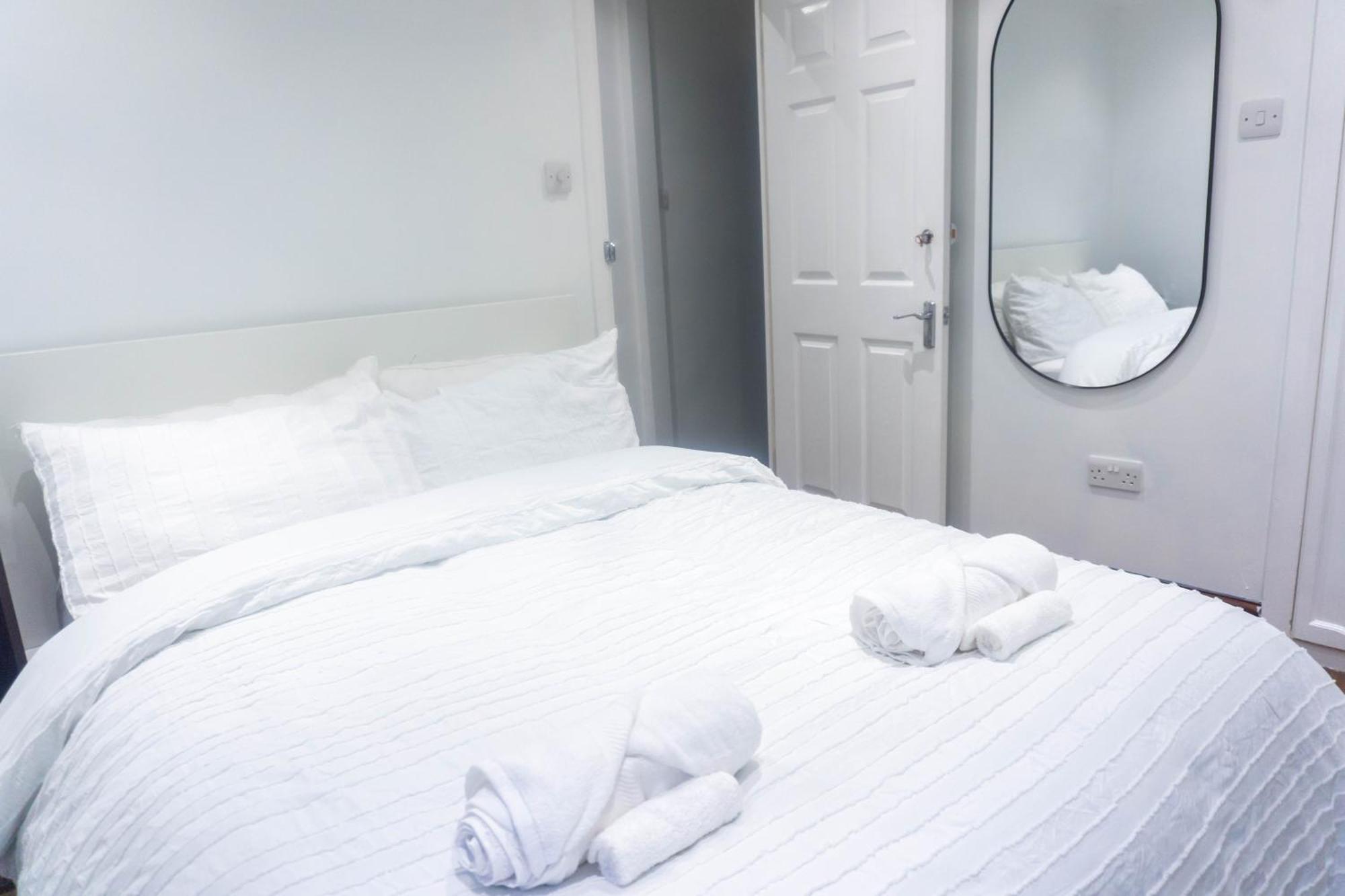 Modern, Cozy 3-bed House In Perfect For Families, Contractors And Groups! *