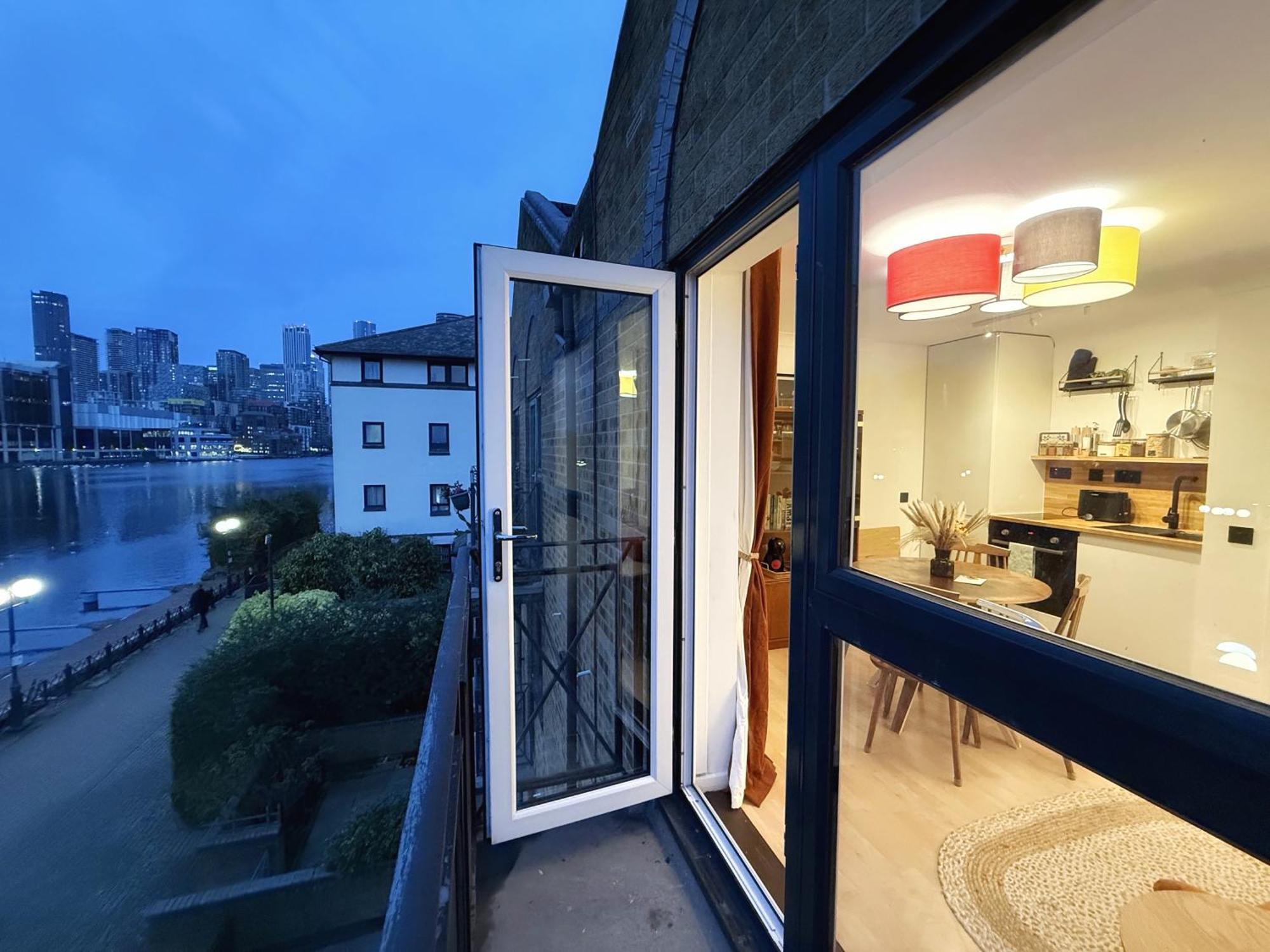Canary Wharf Waterside Flat Londen