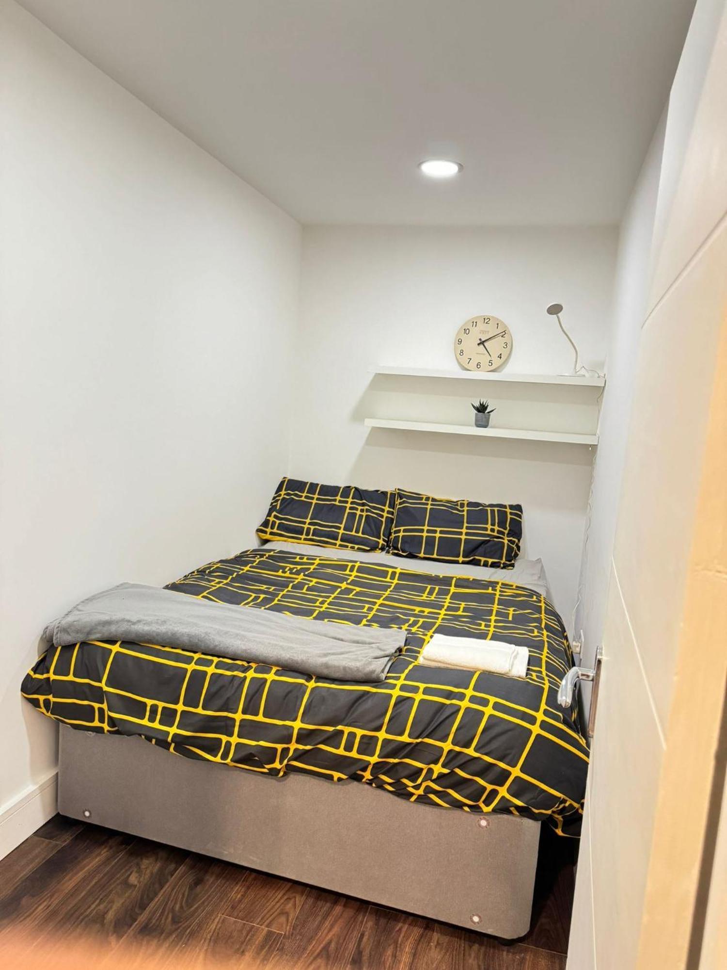 Holiday home Cosy Entire House Open Kitchen 2 Bedroom For 5
