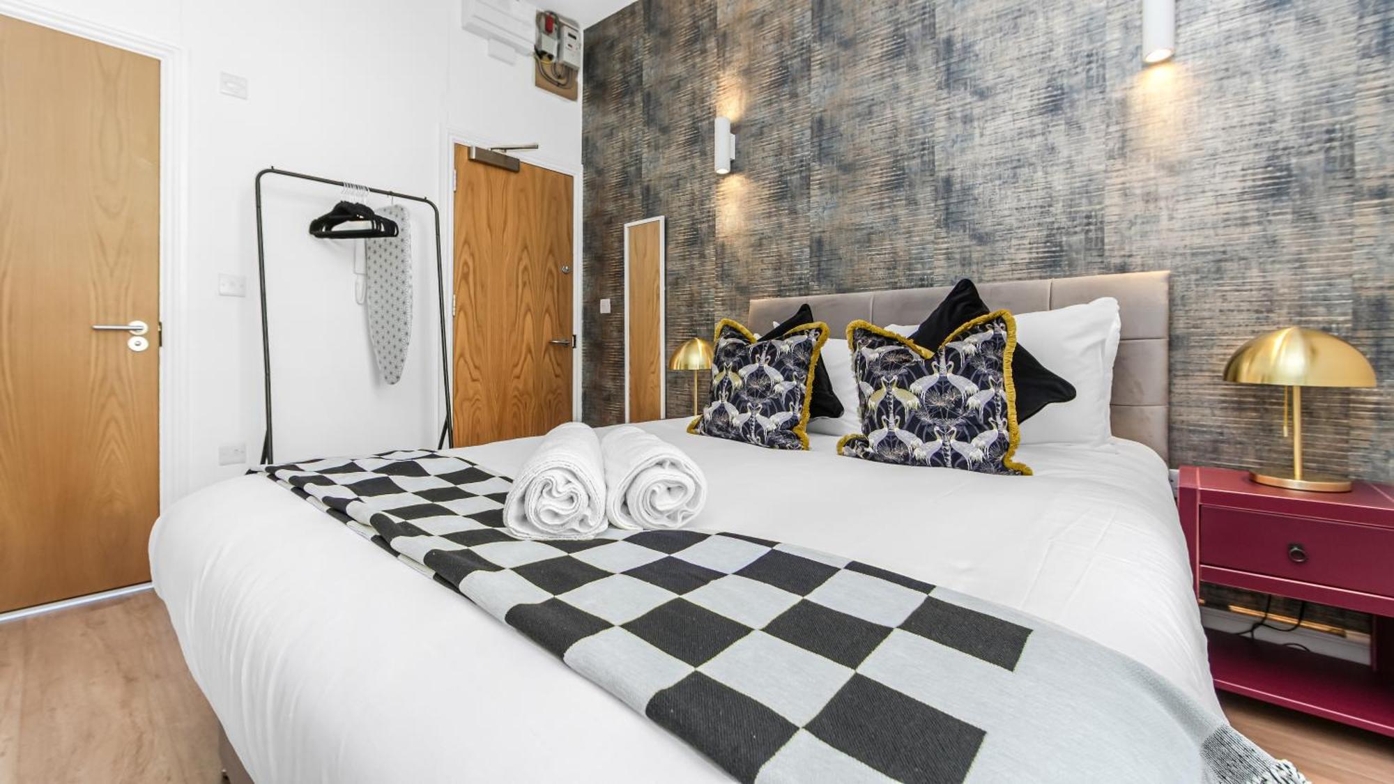 Apartment Charming Petite In With Kitchenette *