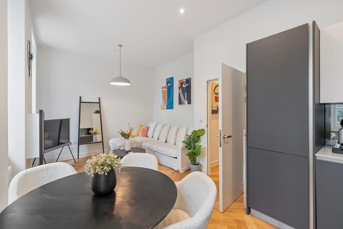 Lovely 1 Bedroom Flat In The Heart Of Holiday home