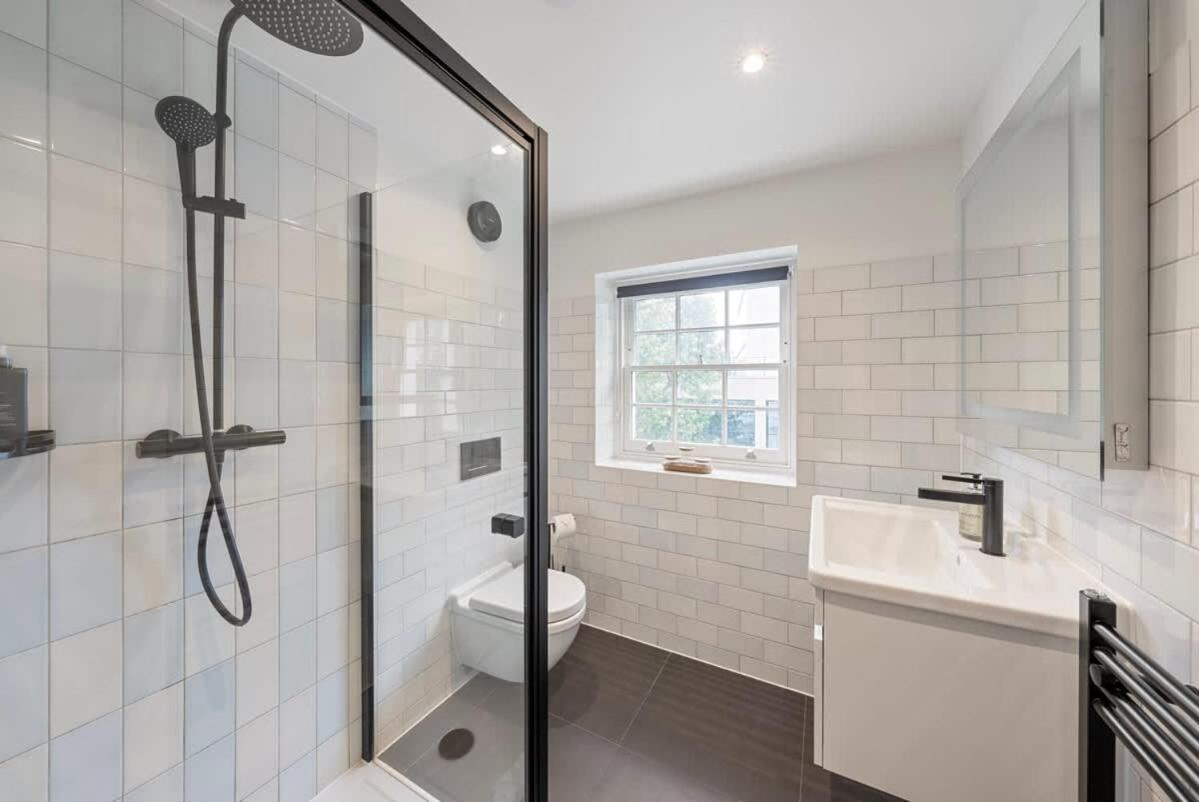 Charming 2 Bedroom 2 Bathroom Flat Near Oxford St Holiday home