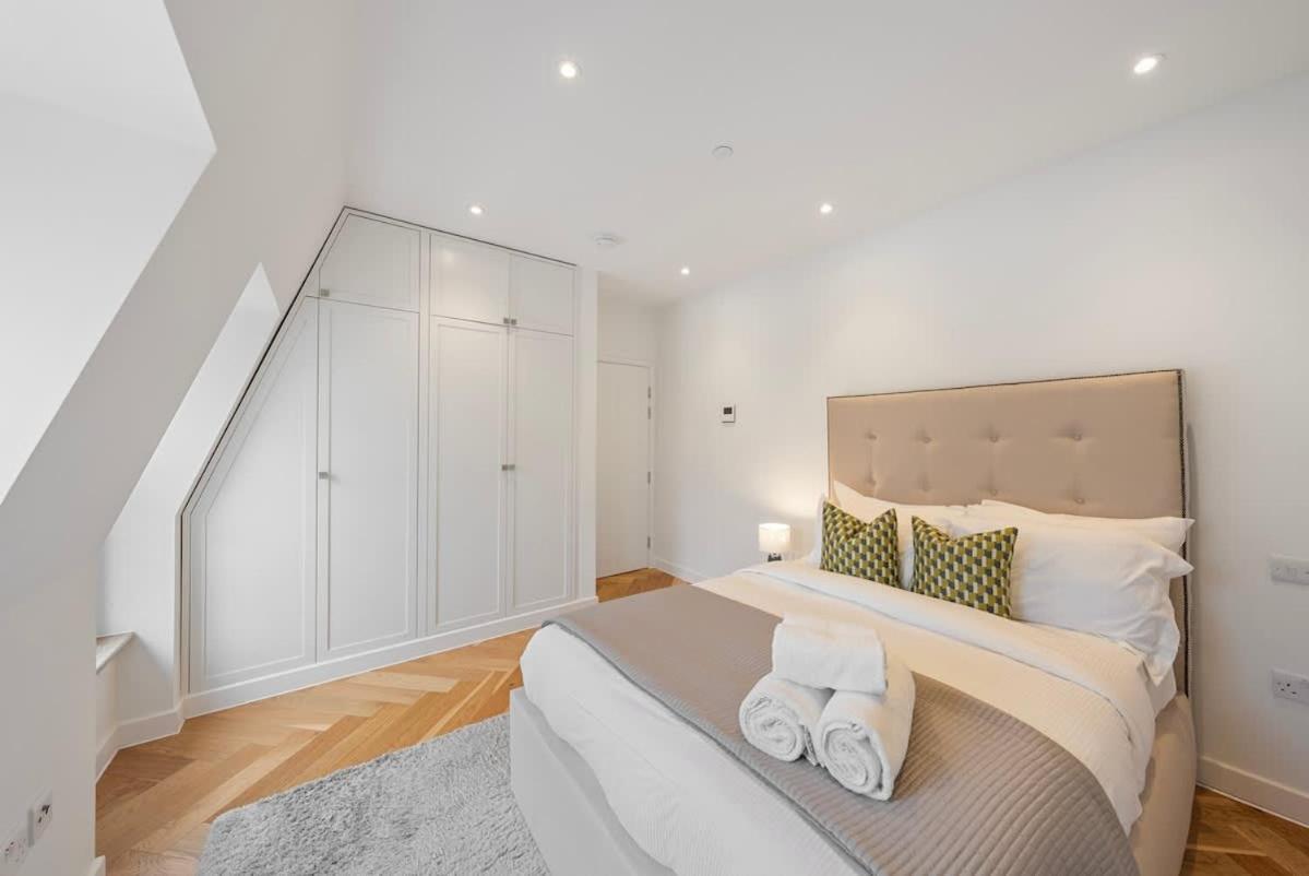 Charming 2 Bedroom 2 Bathroom Flat Near Oxford St Holiday home London