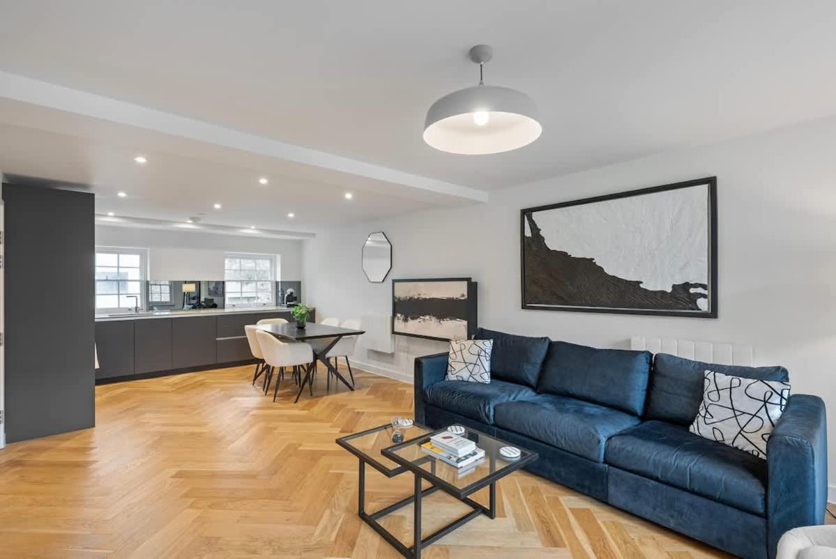 Charming 2 Bedroom 2 Bathroom Flat Near Oxford St * London