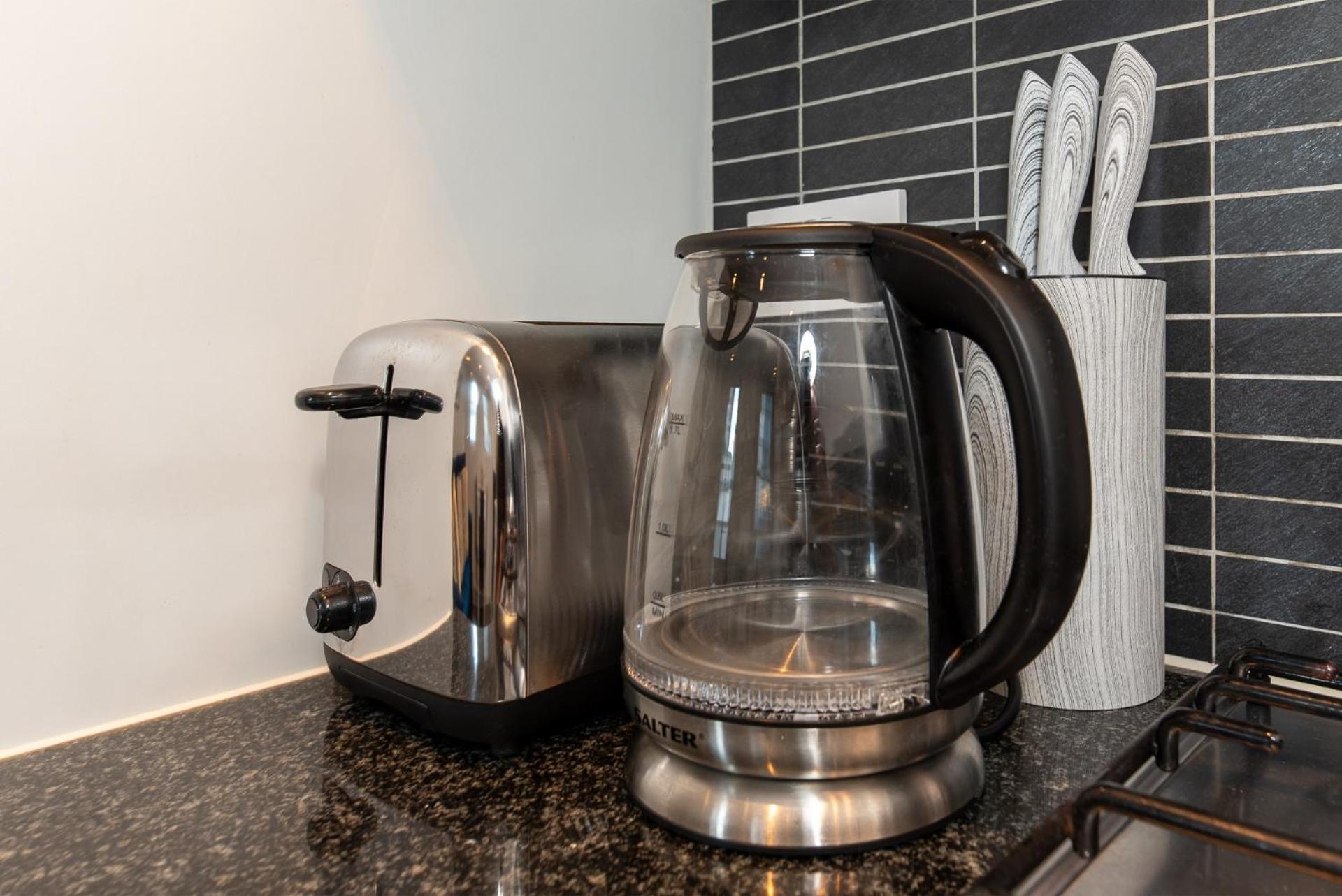 2-bedroom Flat In Embankment A Short Walk Away To Trafalgar Square Near Big Ben, Eye