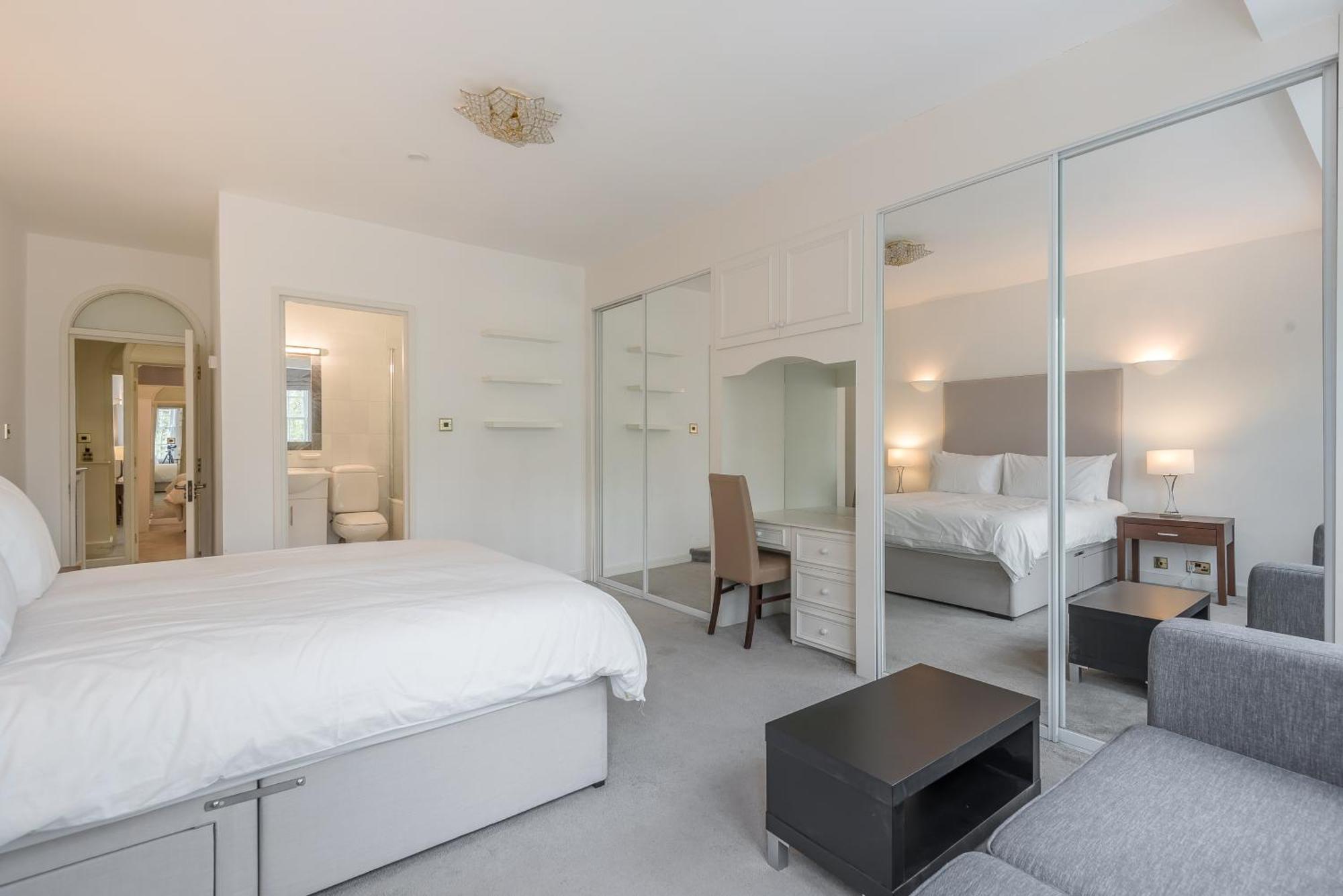 Strathmore Court Londres