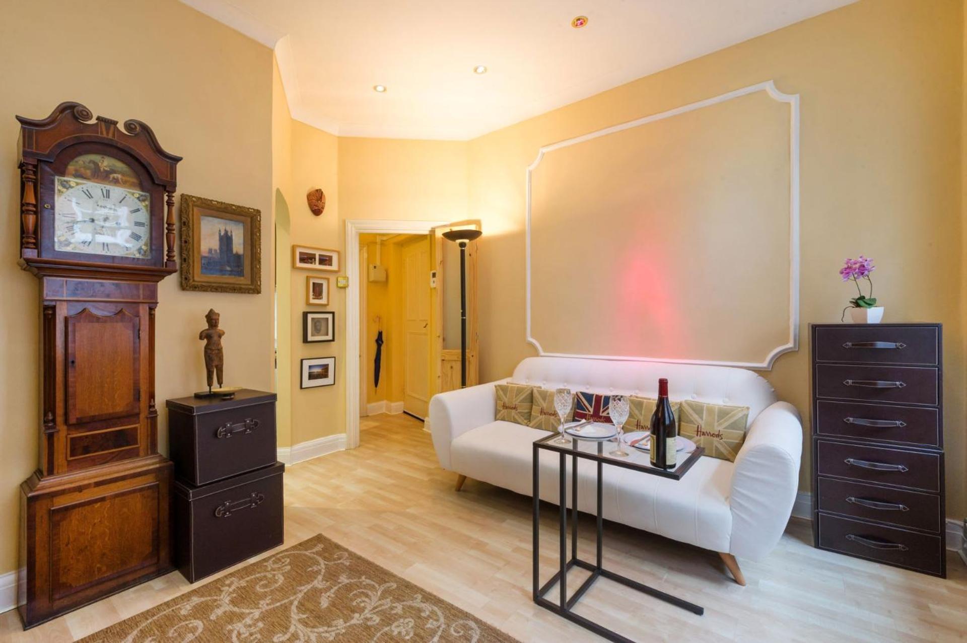 The Vintage - Fitzrovia - By Frankie Says Inn *
