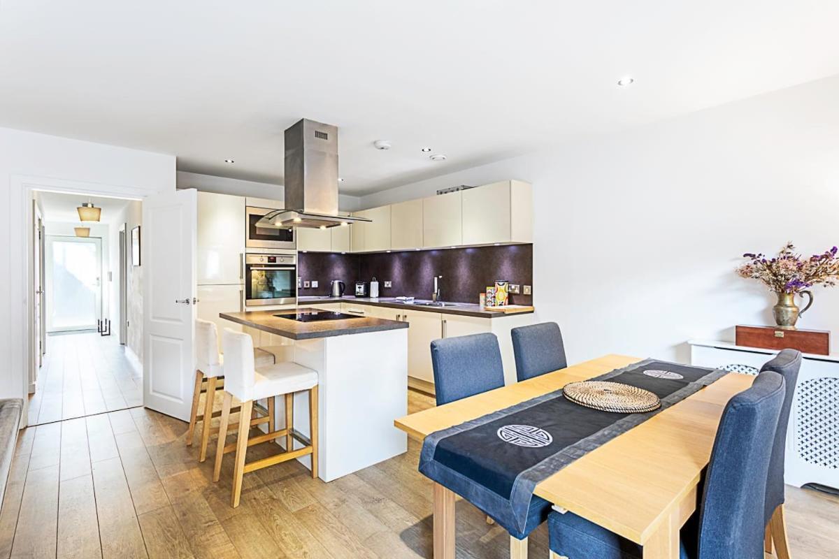 Beautiful Open Plan Garden Flat Apartment London