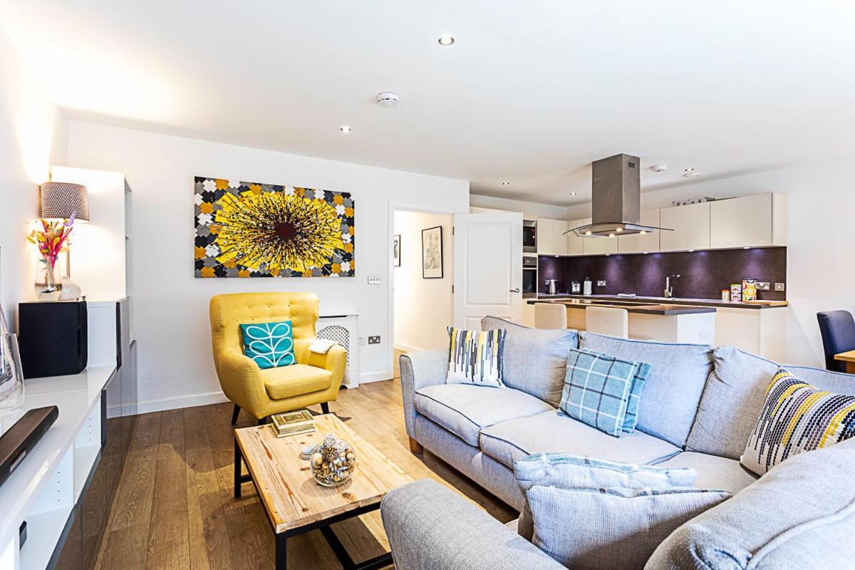 Beautiful Open Plan Garden Flat Apartment London