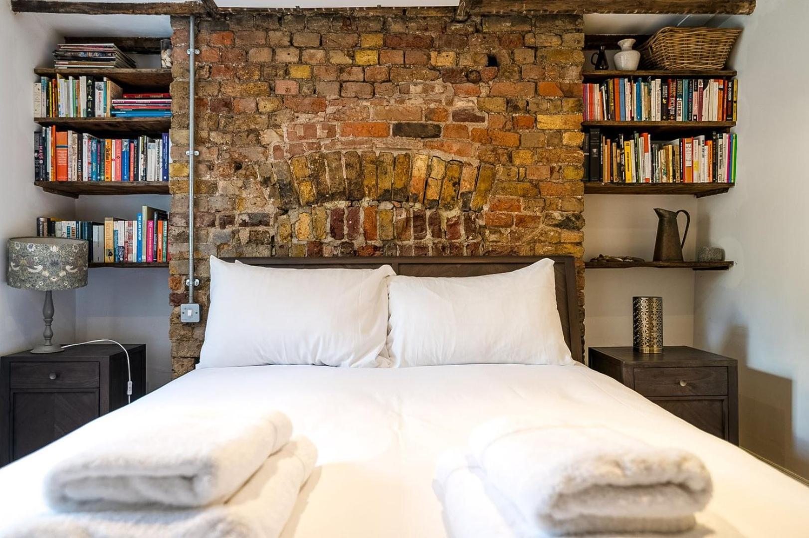 Appartement Historic 18th Century Terrace House Londen