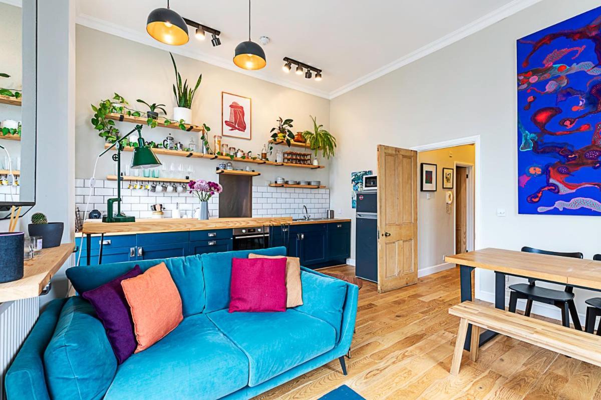 Beautiful Two Bedroom Abode Near Victoria Apartamento *