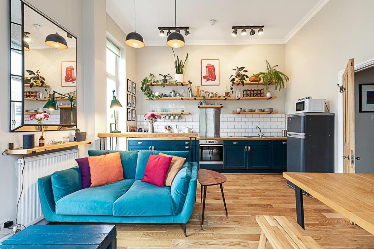 Beautiful Two Bedroom Abode Near Victoria Apartamento Londres