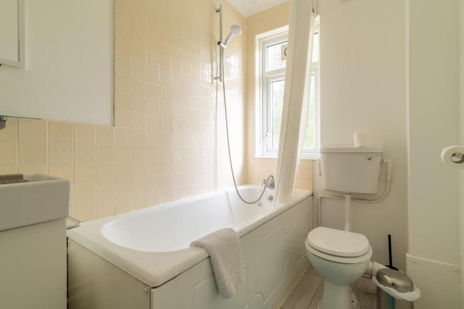 Apartamento Charming One Bed Abode In East Putney Londres