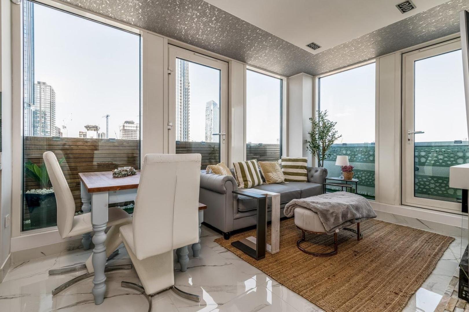 Canary Wharf Retreat With Free Secure Parking Appartement *