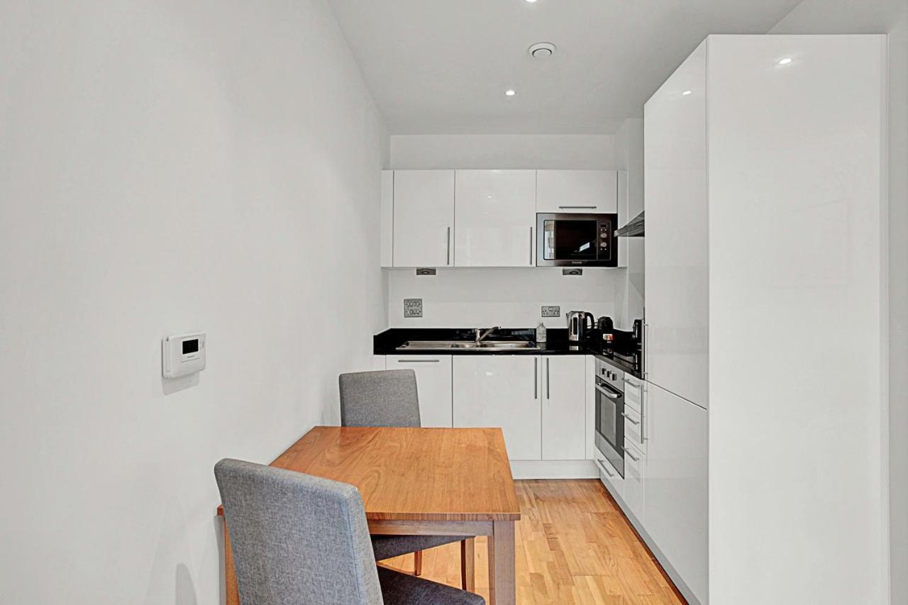 Apartment Urban Retreat Stylish 1-bed Bliss *