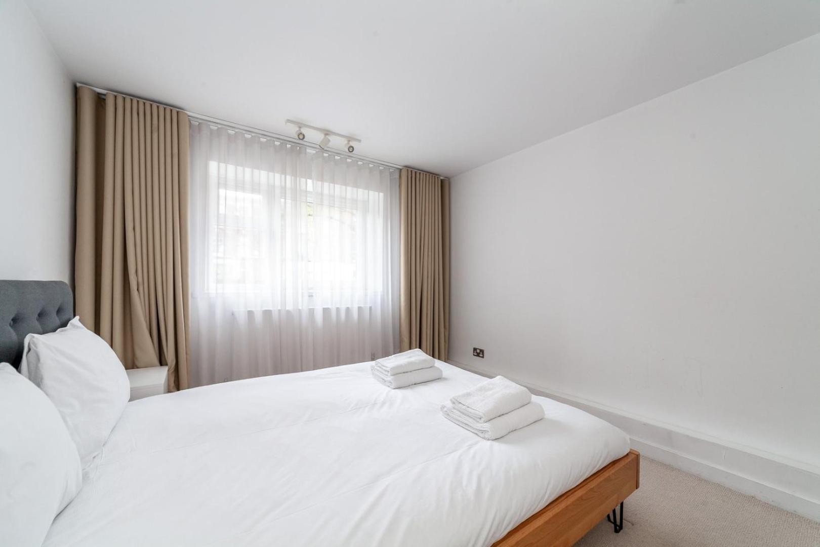 Apartment Relay Two Bedroom Belgravia Charm