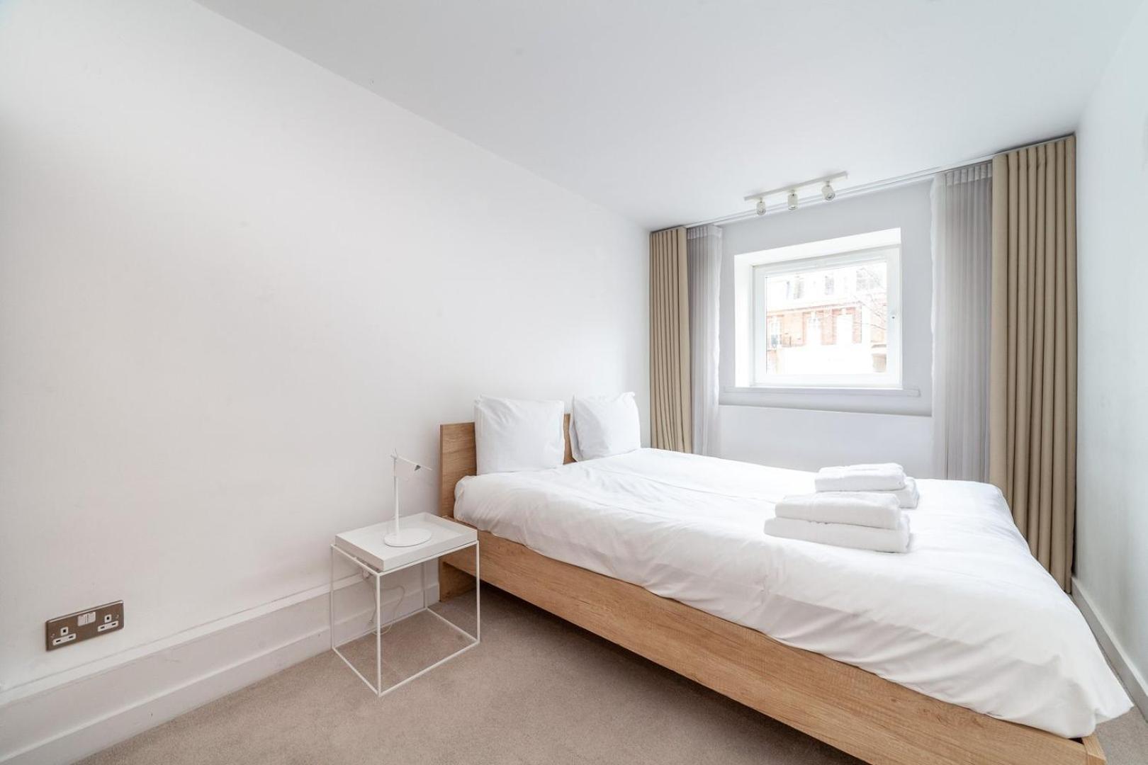 Relay Two Bedroom Belgravia Charm Apartment