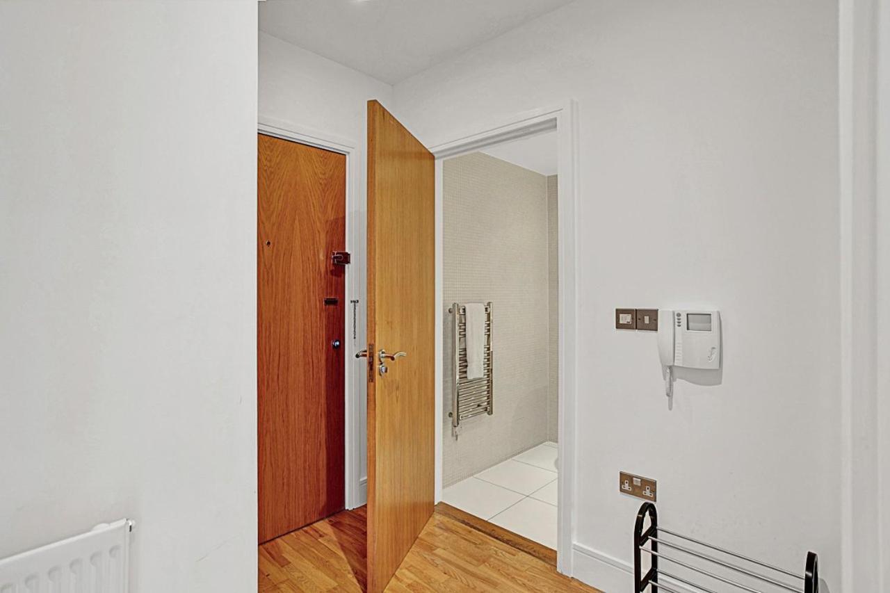 Urban Retreat Stylish 1-bed Bliss * London