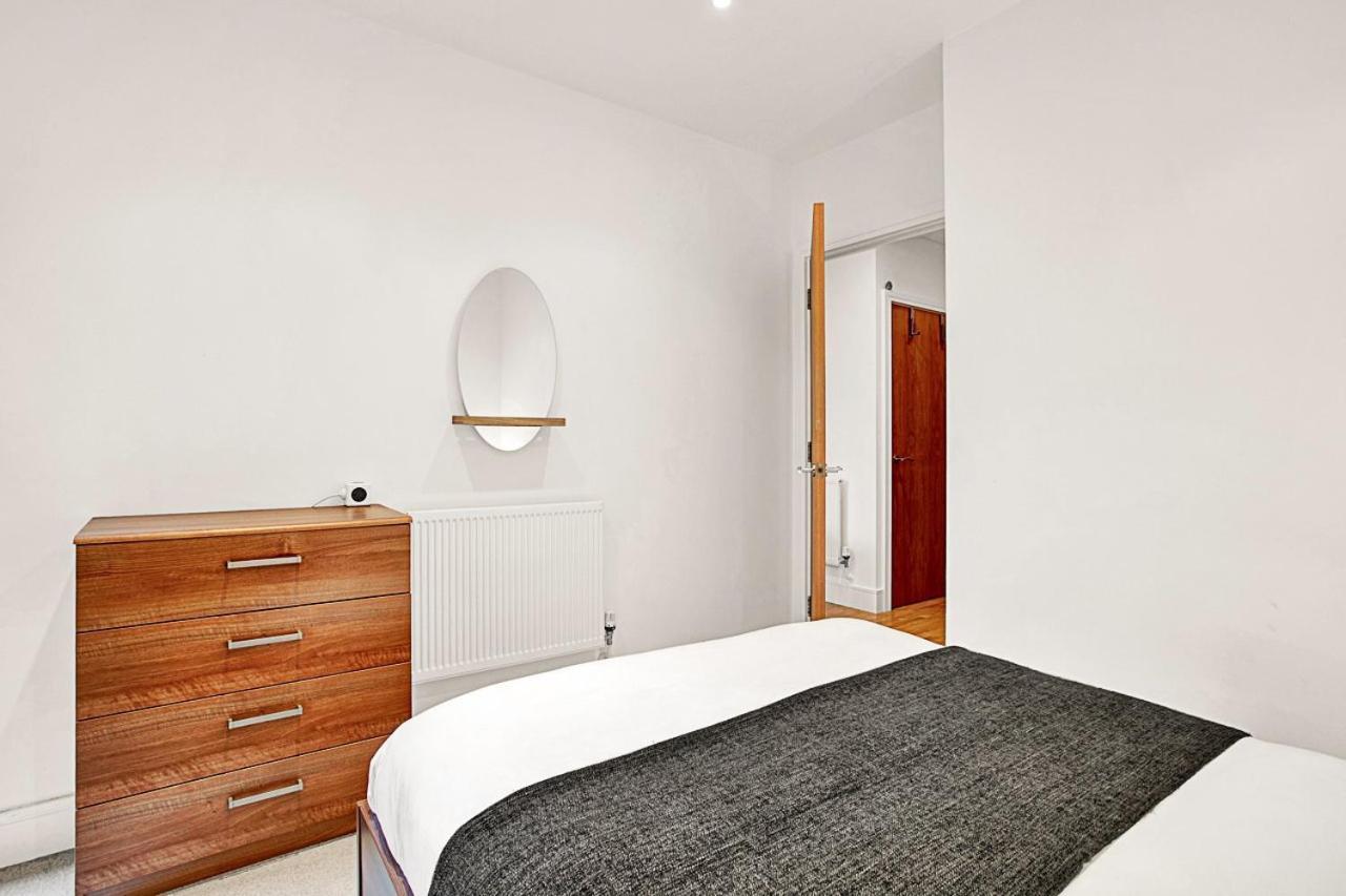 Urban Retreat Stylish 1-bed Bliss Apartment *