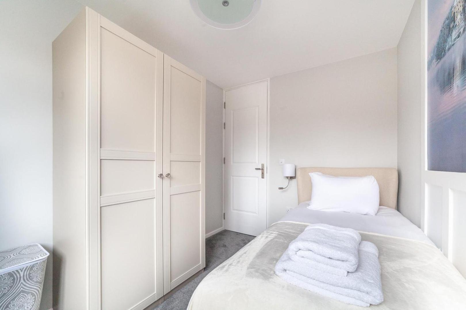 Apartment Excellent 3-bed Flat In Elephant & Castle London