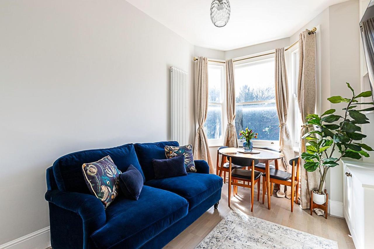 Lovely Bishops Park Flat Apartment London