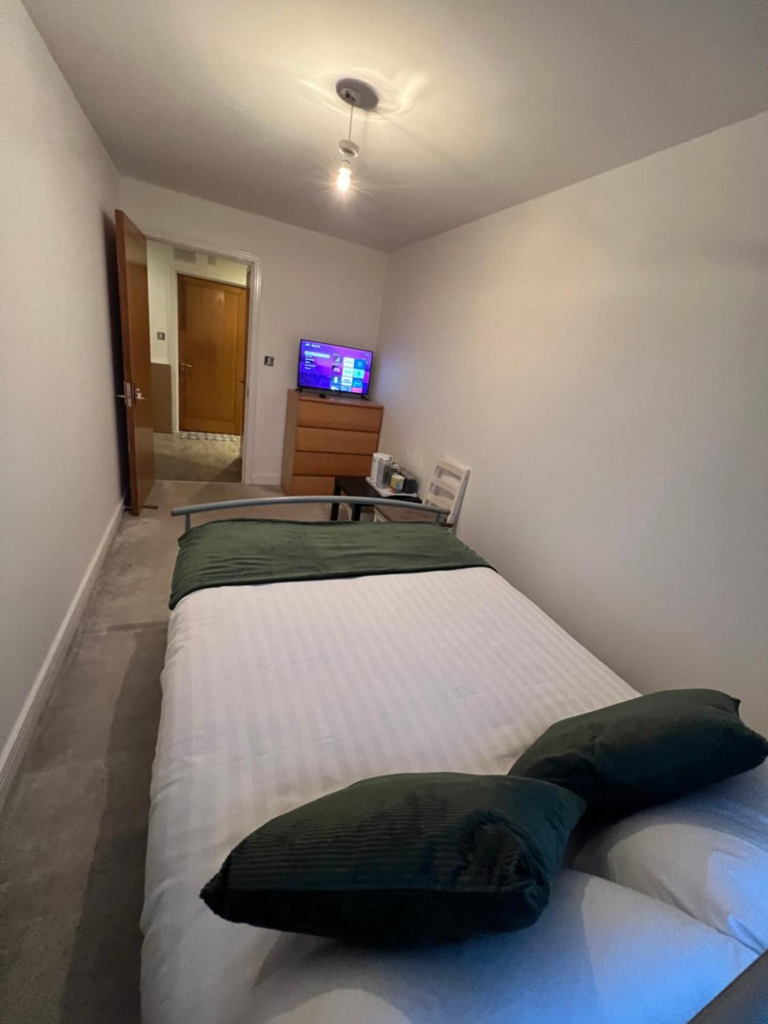 Canary Wharf O2 Arena Excel Apartment London