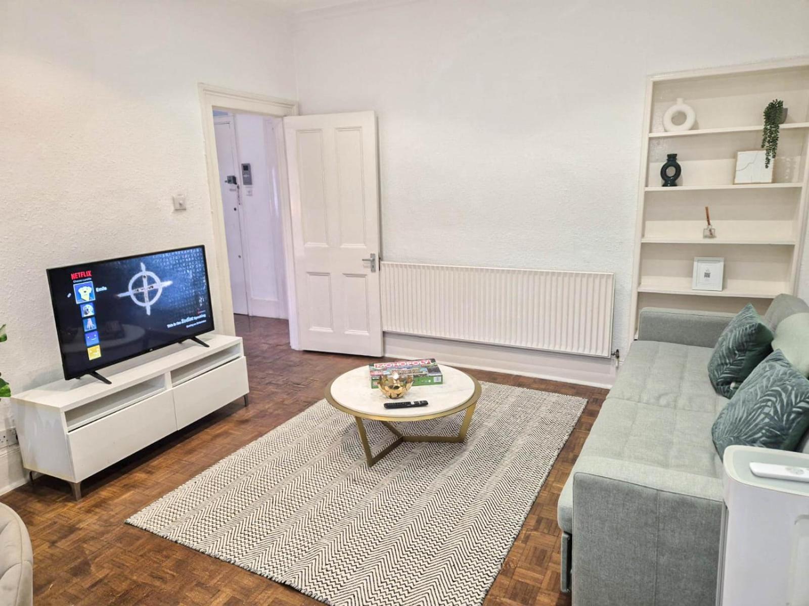 Apartment Stylish 2-bedroom Near Abbey Road, Maida Vale London