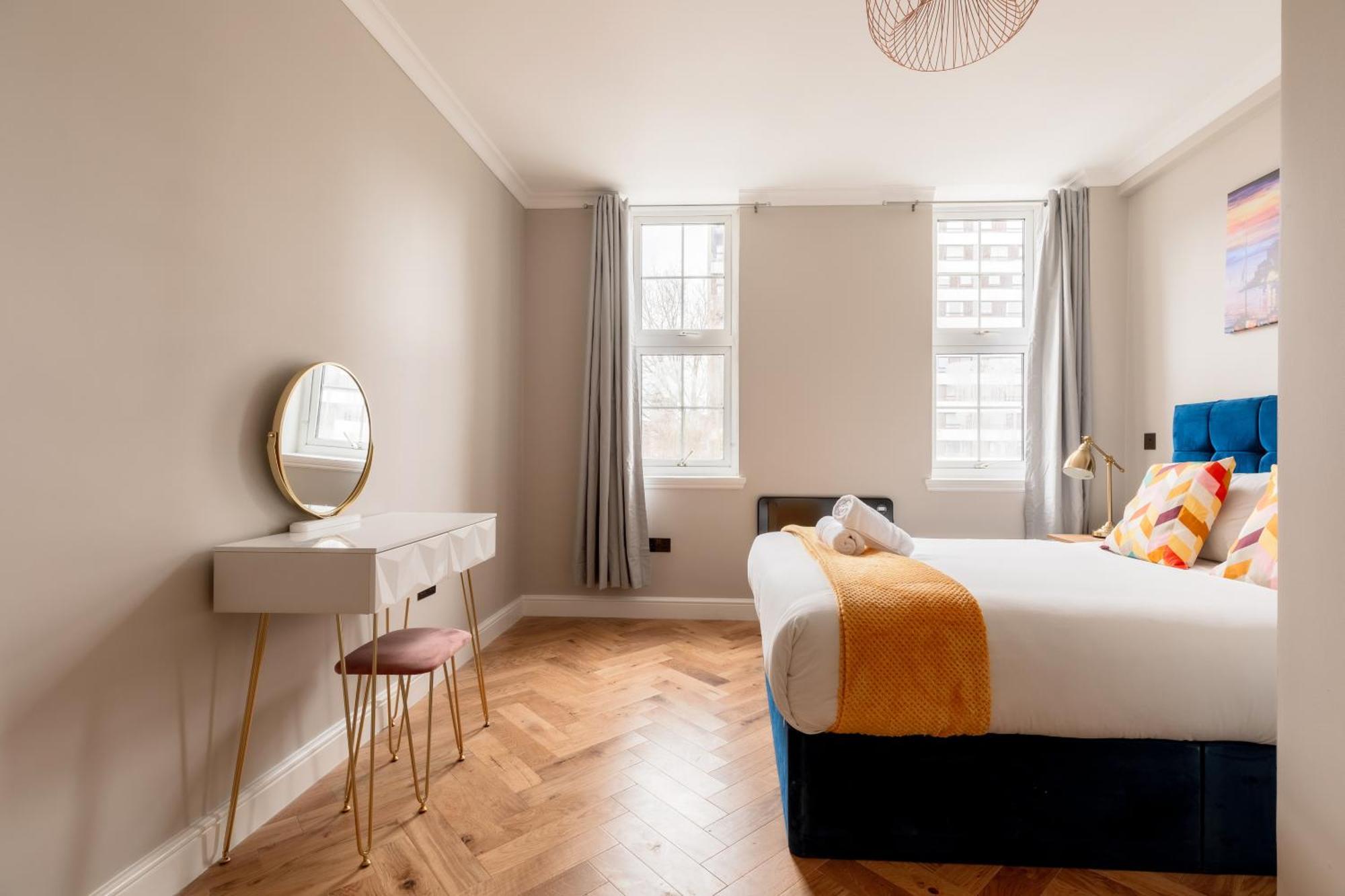 Bright Near Hyde Park * London