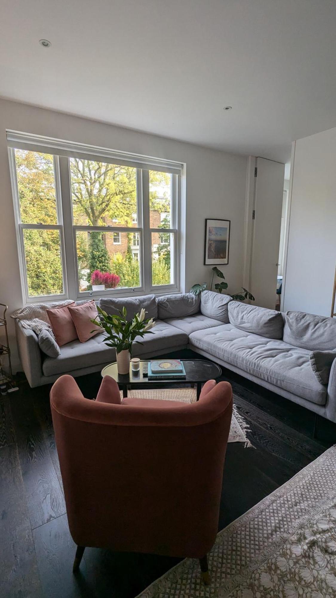 Beautiful 1-bedroom In Idyllic Neighborhood Apartment London