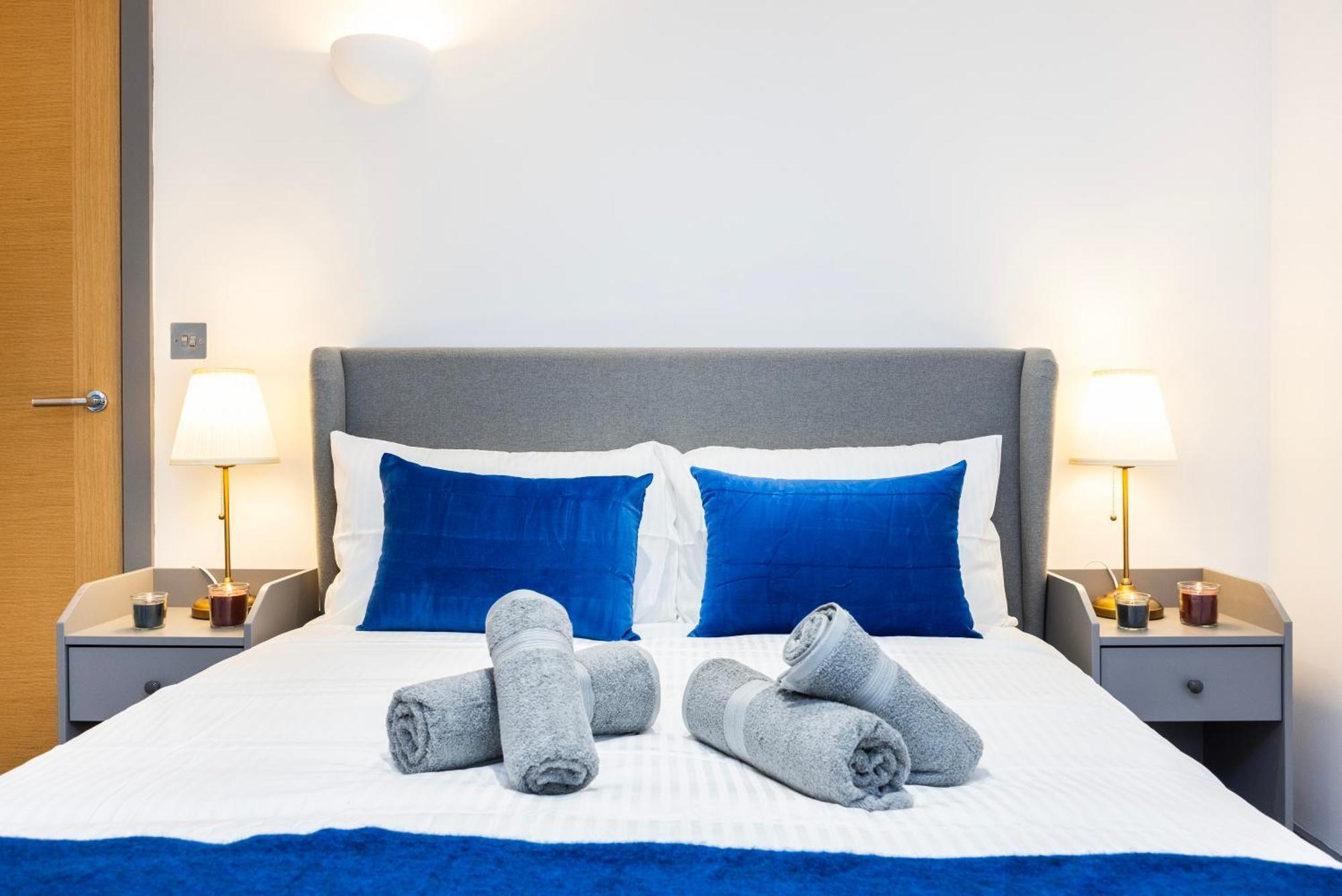 Apartment 2 Bed 2 Bath Deluxe Flat In Kensington
