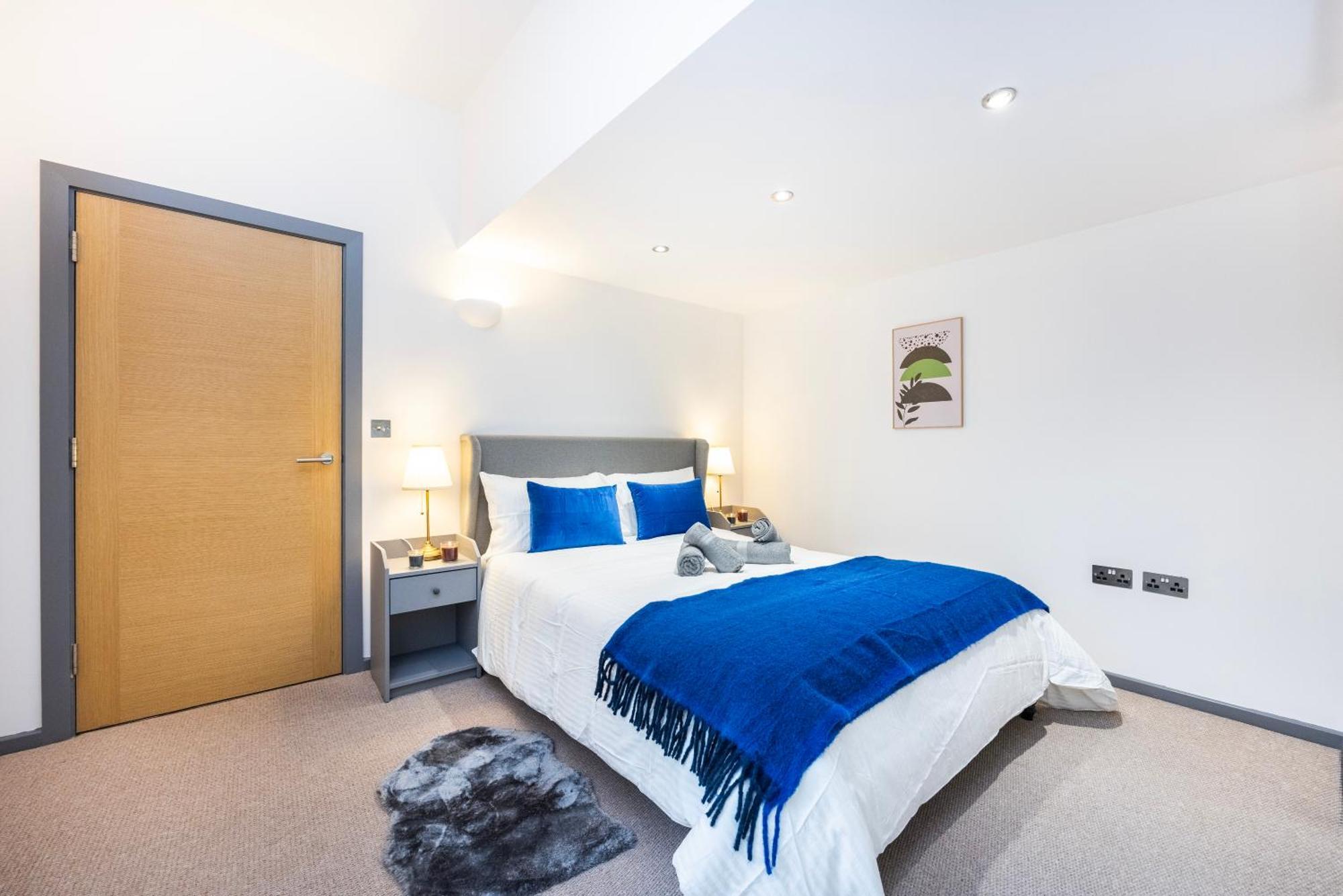 2 Bed 2 Bath Deluxe Flat In Kensington Apartment London