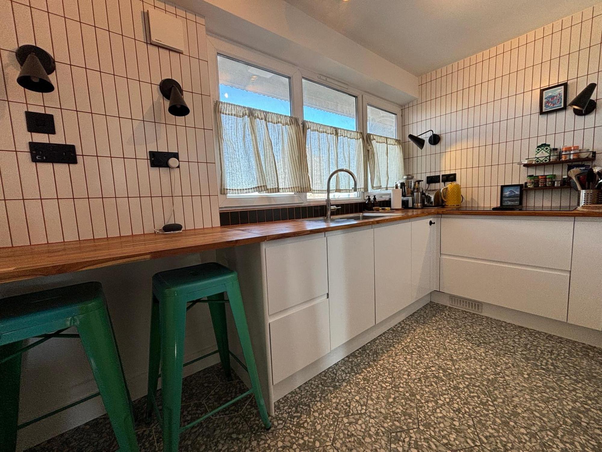 Bright And Stylish 2bd In Old Street W Views