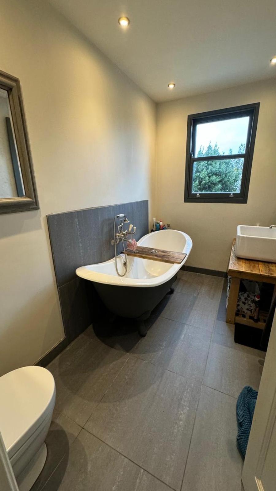 Madika Homes 4 Bed House Contractor Corporate London