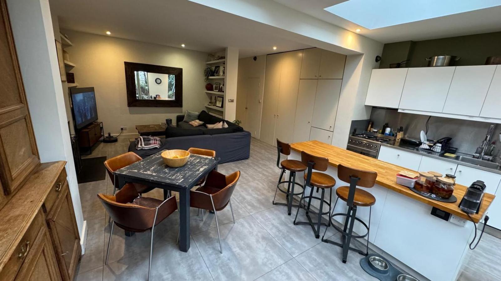 Apartment Madika Homes 4 Bed House Contractor Corporate London
