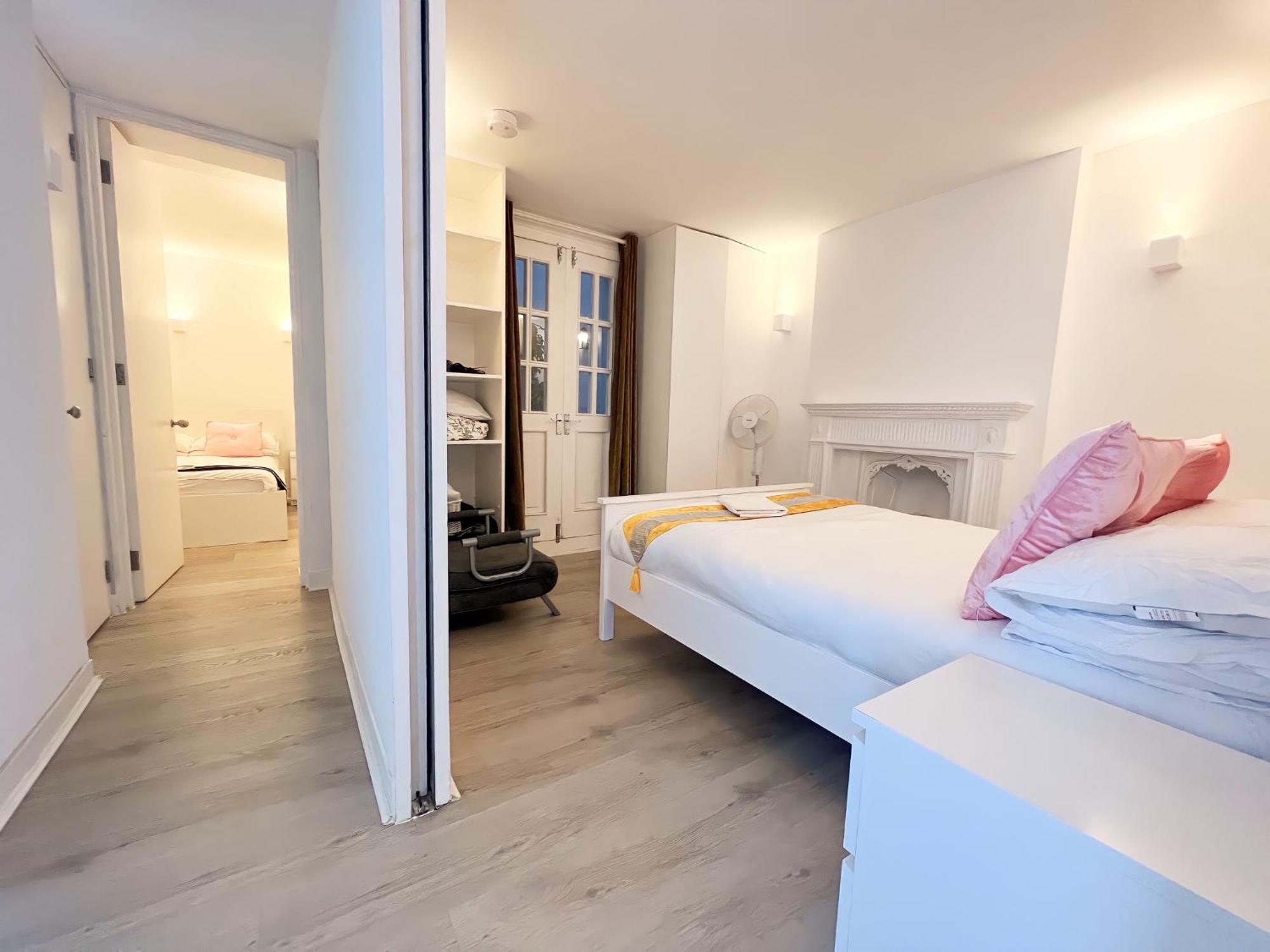 Hyde Park Luxury Apartment London