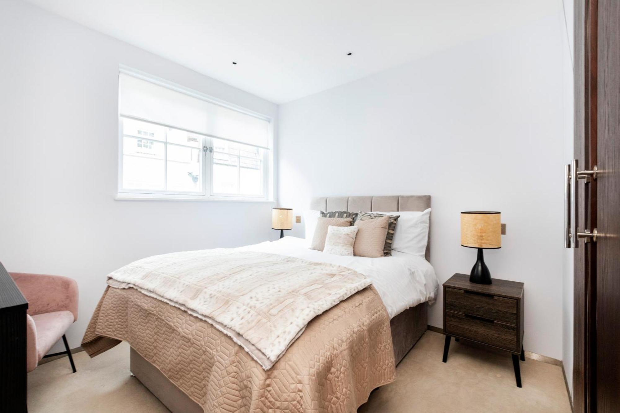 Gorgeous 3 Bed House In Paddington *