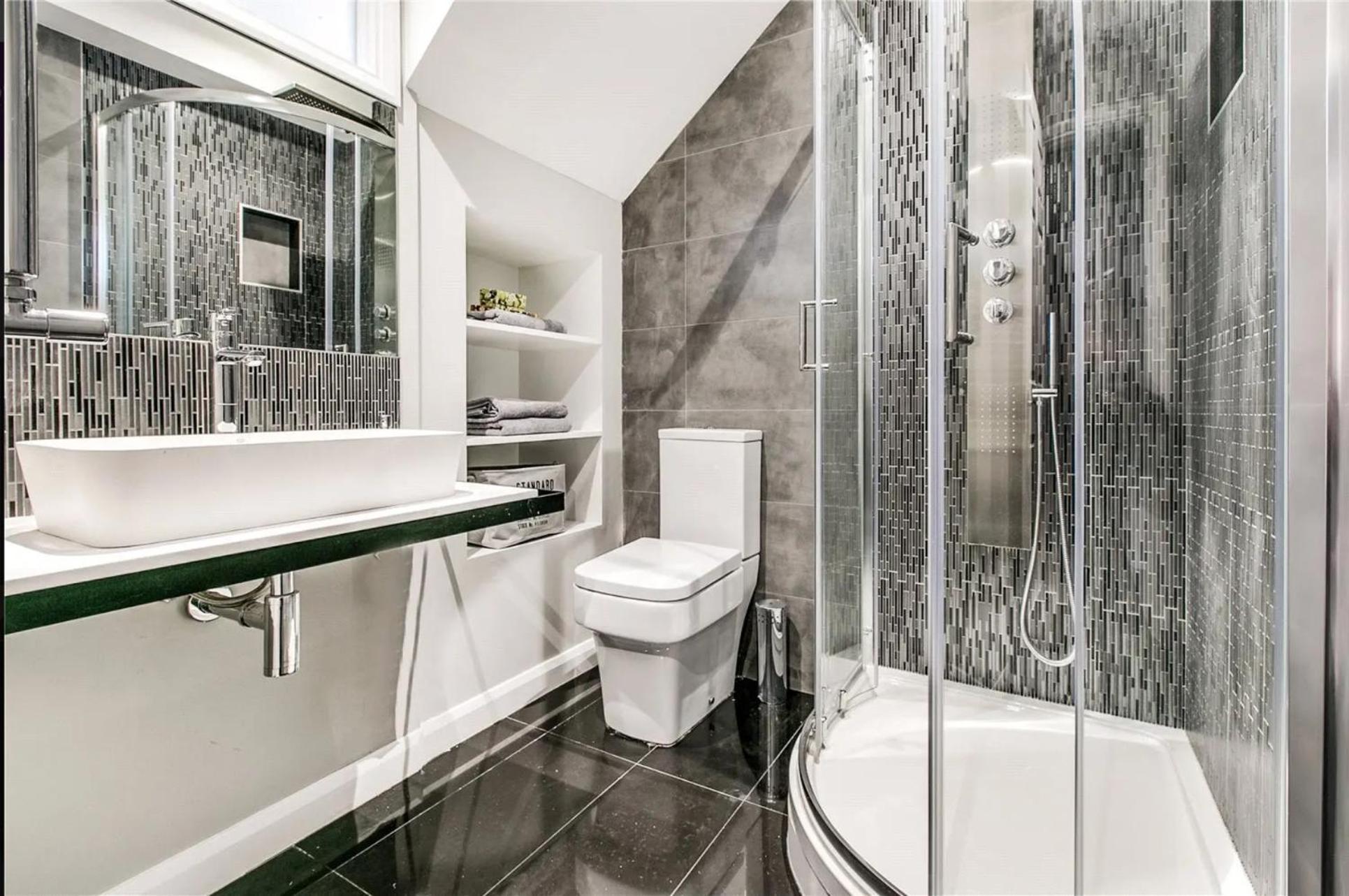 Apartment 13a Rostrevor Mews *