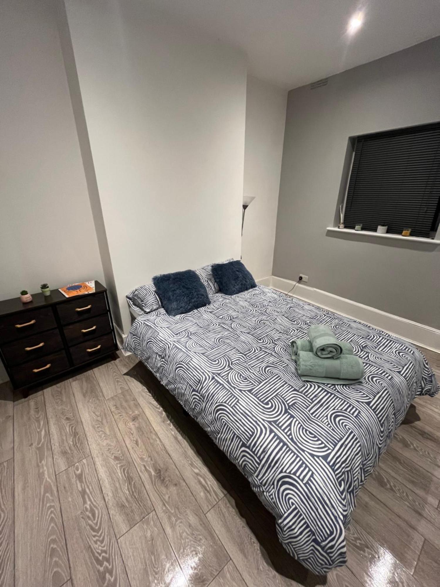 Stunning 2 Bed In Brixton * London