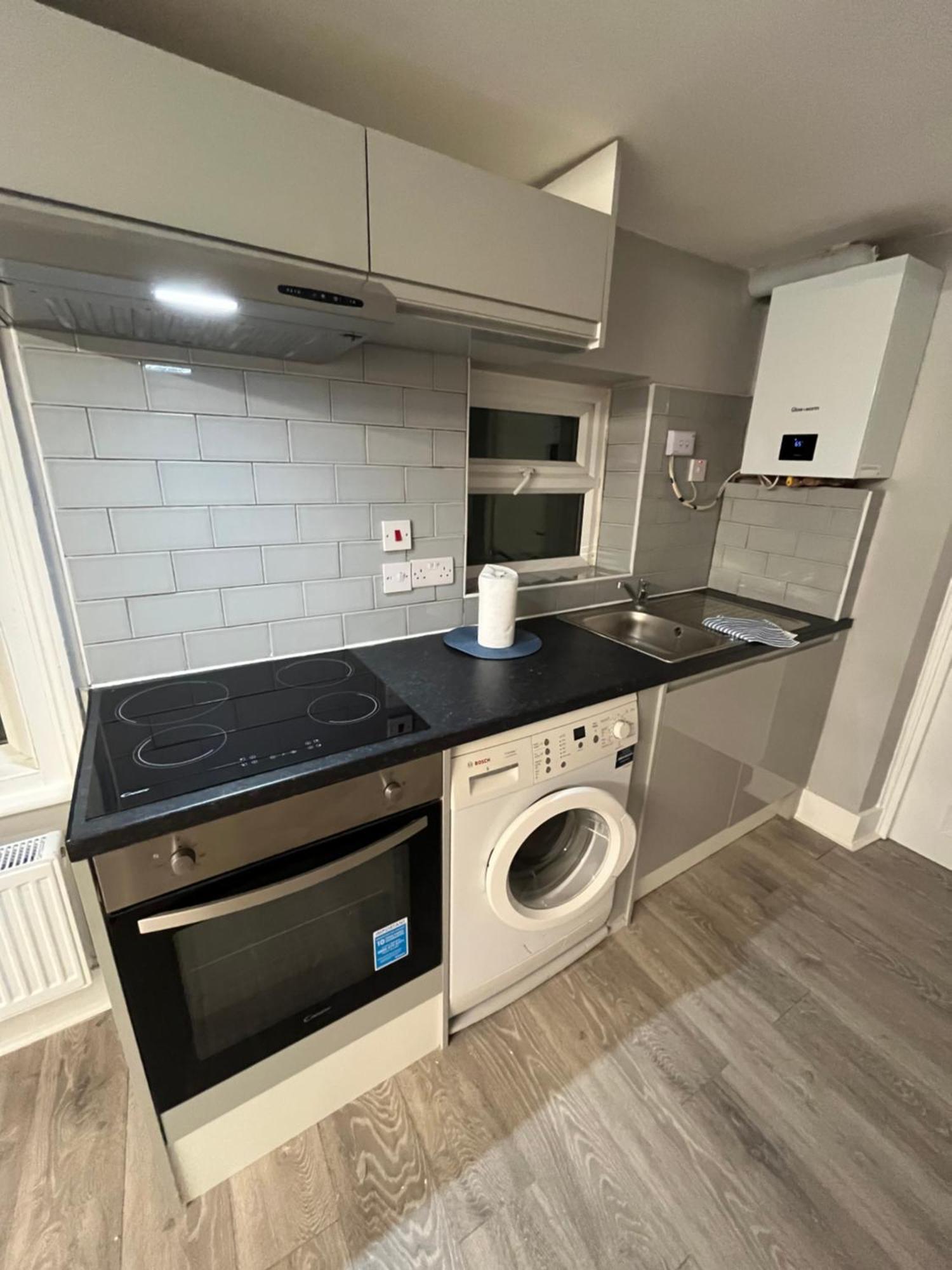 Stunning 2 Bed In Brixton Apartment