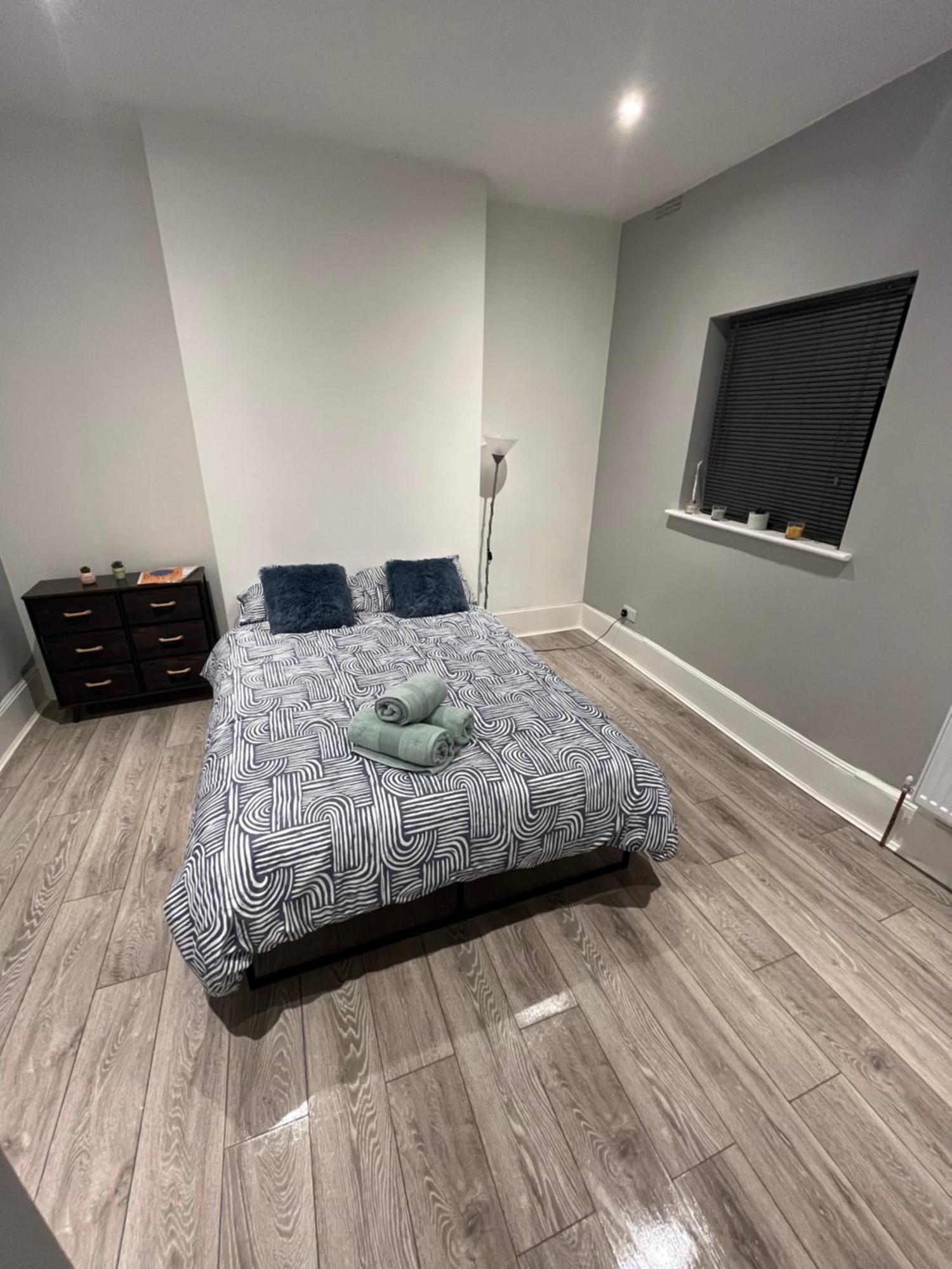 Stunning 2 Bed In Brixton * London