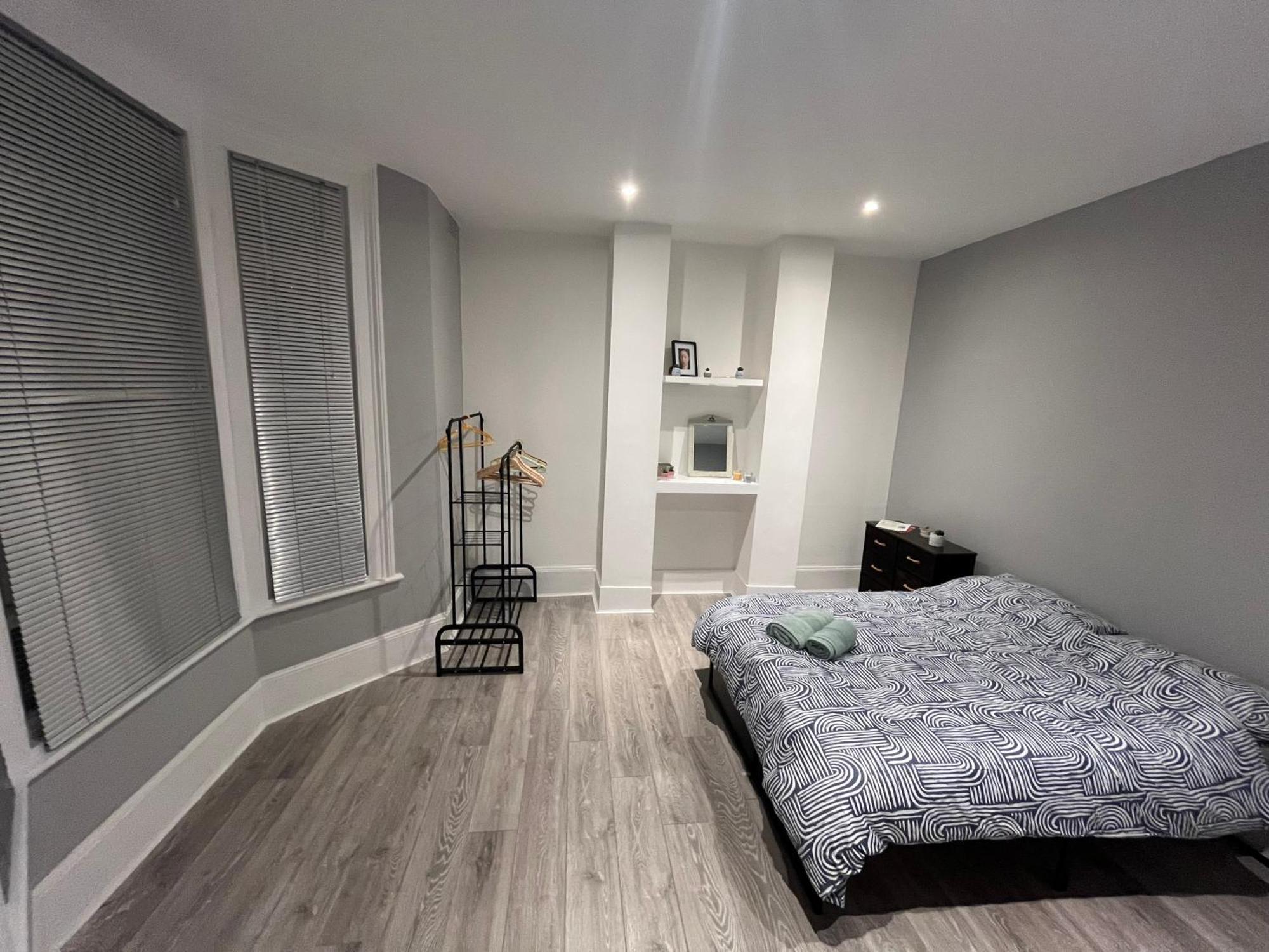 Stunning 2 Bed In Brixton * London
