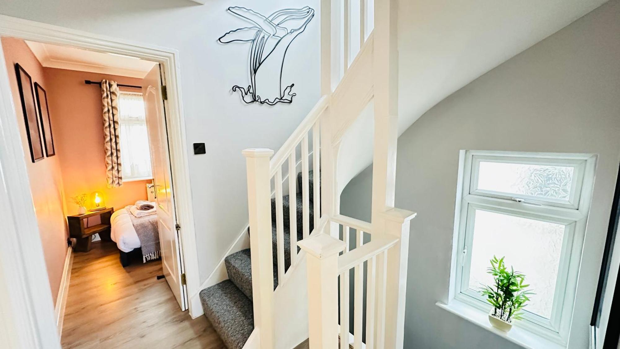 Holiday home Isleworth House By Smart Corporate